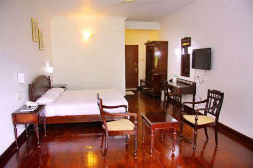 Oak Field Resort 蒙纳 外观 照片